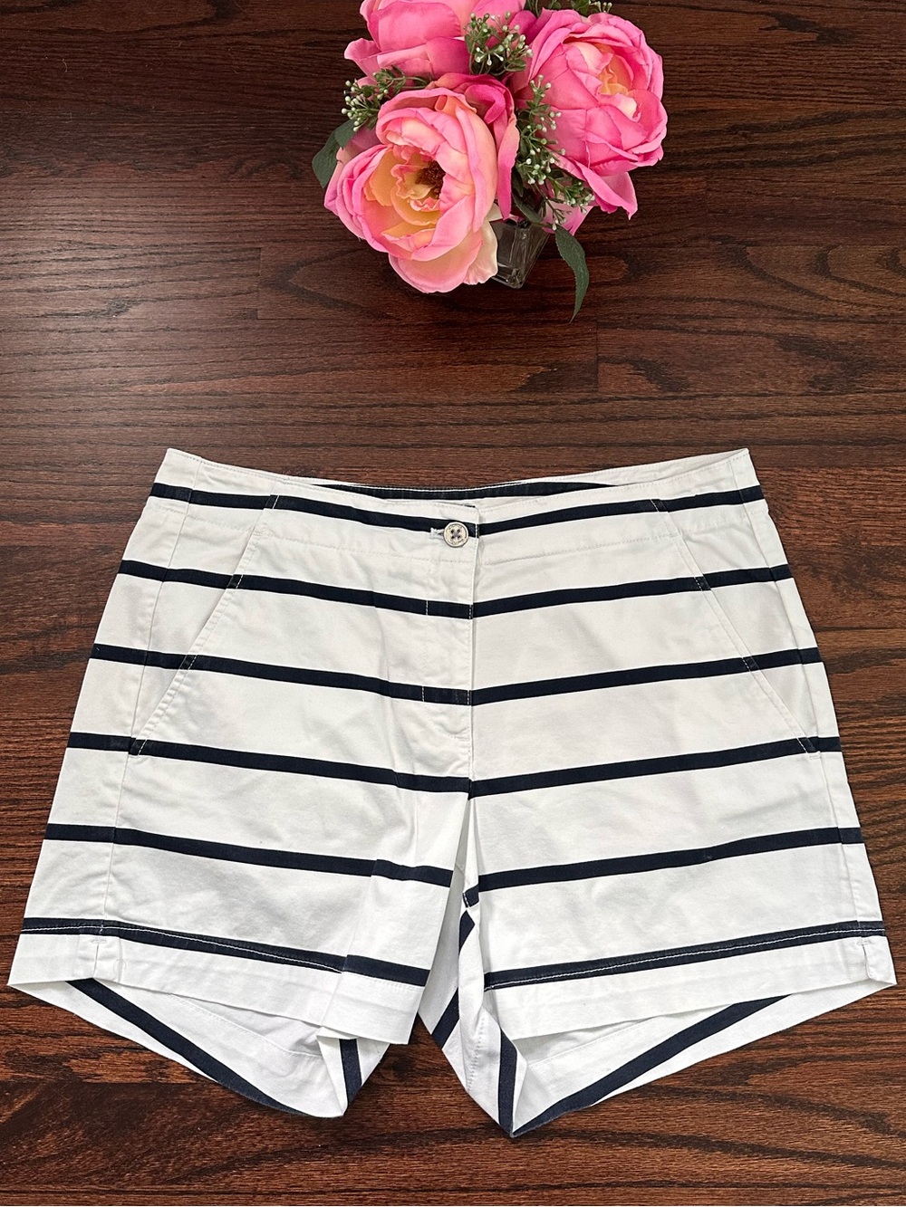 Nautica navy & white striped shorts, size 8